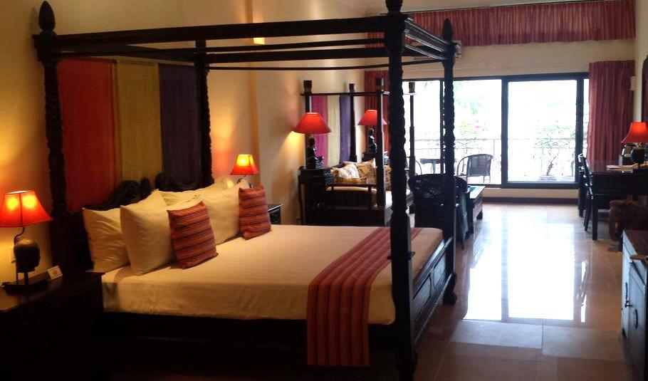 Bougainvillier Hotel Phnom Penh Exterior photo